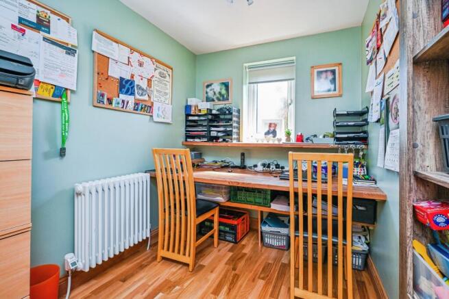 4 bed Detached for sale Image 12