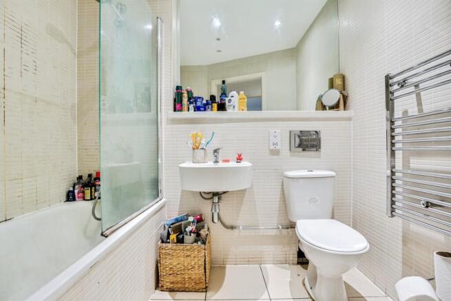 1 bed Apartment for sale Image 8