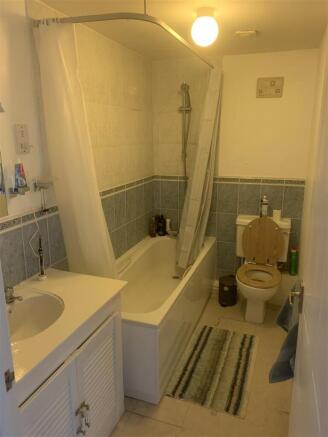 Bathroom.jpeg