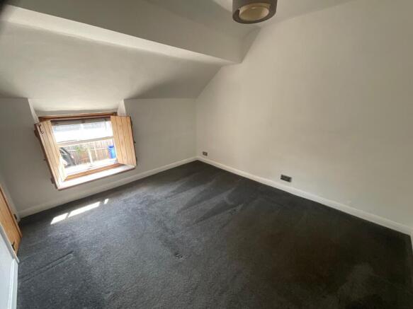 2 bed Terraced to rent Image 8