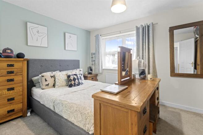 Mountain Ash Close, Hailsham photo 4