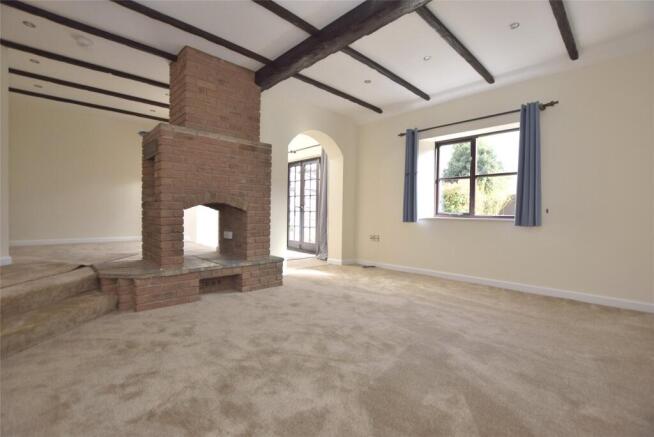Living/Dining Room
