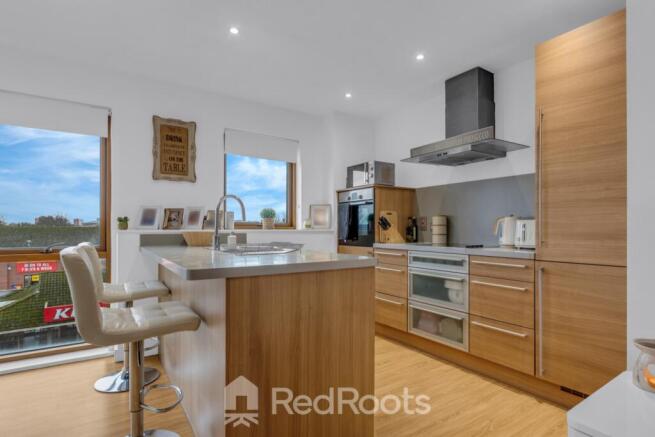 2 bed Apartment for sale Image 5