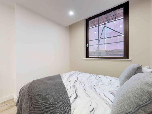 2 bed Flat to rent Image 10