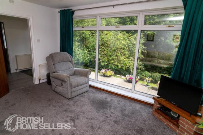 3 bed Bungalow for sale Image 5