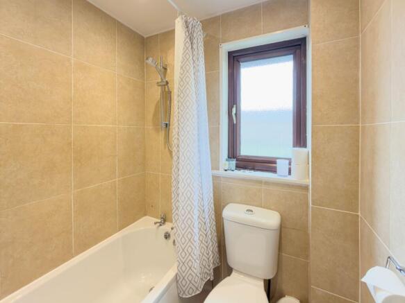2 bed Terraced for sale Image 7