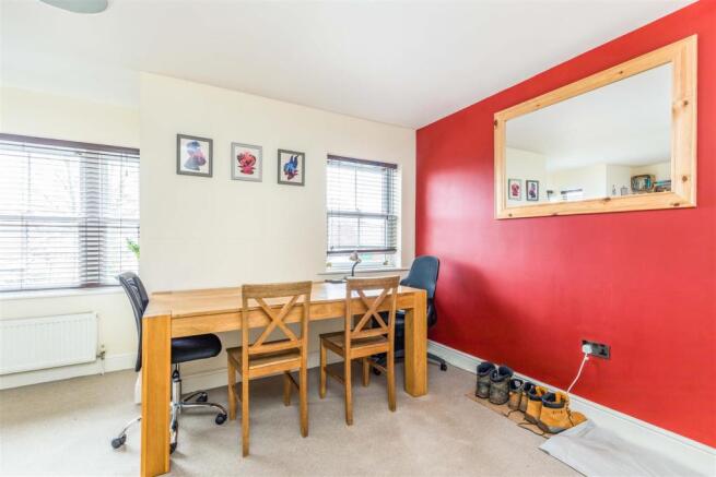 3 Elm Trees, Ashling Gardens, Denmead, PO7 6PR -Sm