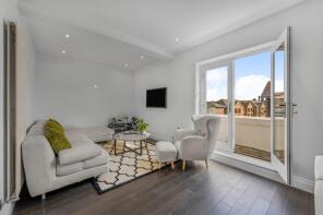 129, Saunders Ness Road, London E14 3EB