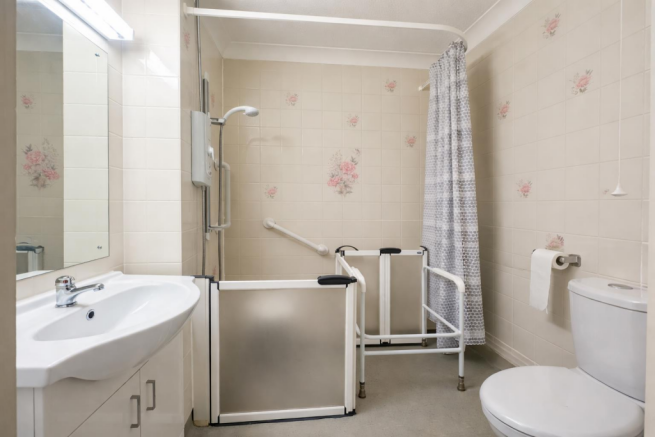 bathroom.png