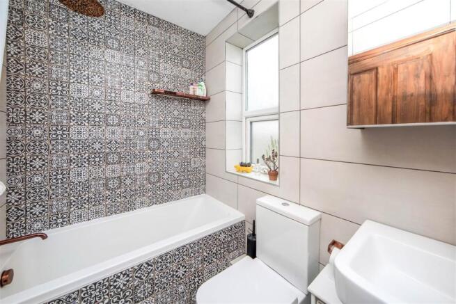 HOUSE BATHROOM