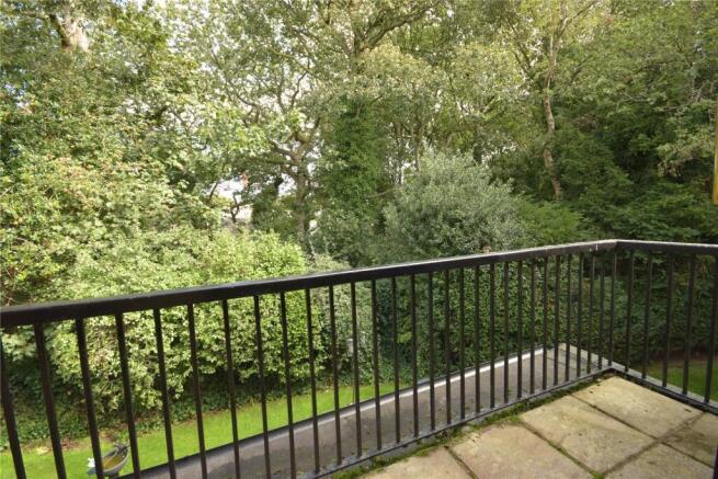 2 bed Apartment for sale Image 7