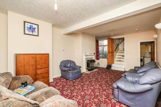 Lounge/Dining Room