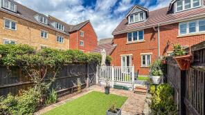 20, Phoenix Drive, Eastbourne BN23 5PG
