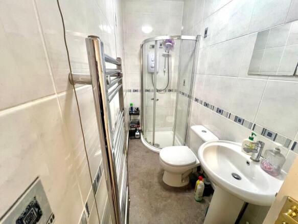 5 bed End of Terrace to rent Image 5