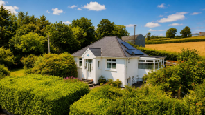 Patchoag, Bryn Road, Llanllwni, Llanybydder SA40 9SG