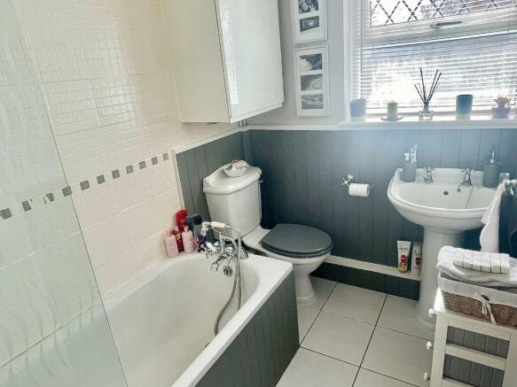 Photo 11