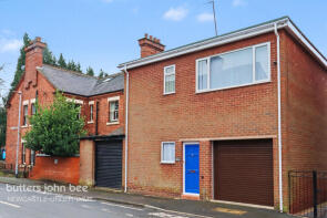 30a, Queens Road, Hartshill, Stoke-on-trent ST4 7LJ