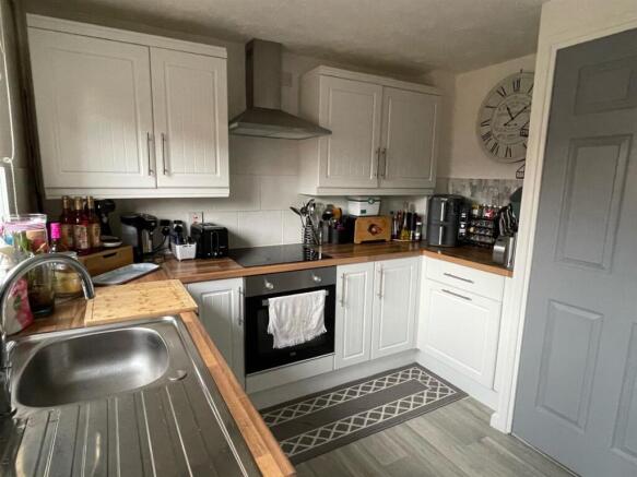Kitchen;.jpg