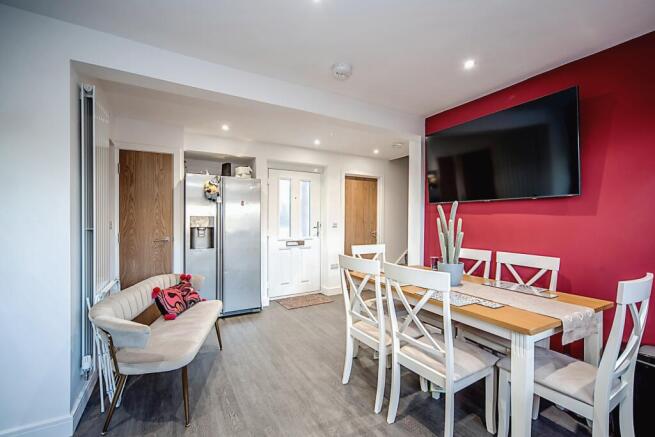 12 Great Aldens Room