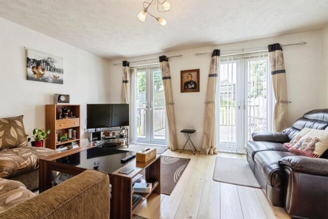 3 bed Semi-Detached for sale Image 4