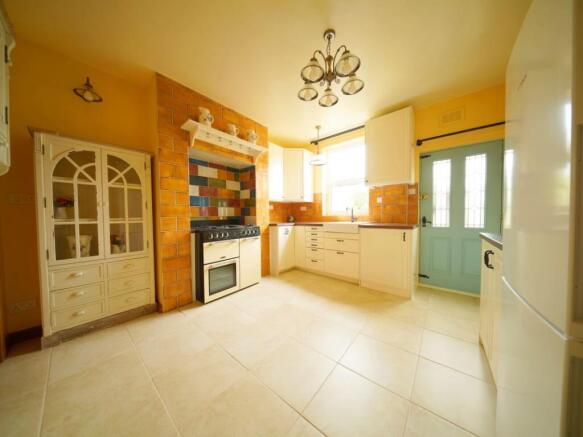 2 bed Terraced for sale Image 7