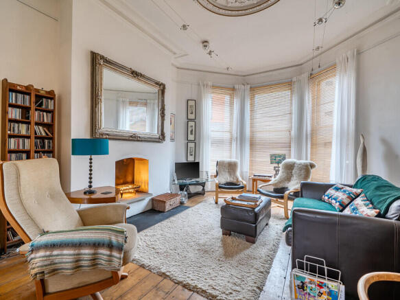 1404273-22-6989e8...