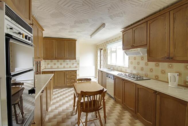 kitchen 1.jpg