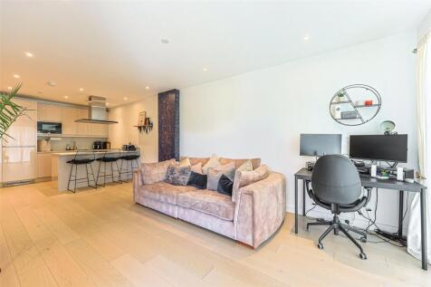 Achill Close, Colindale Gardens, Colindale, NW9
