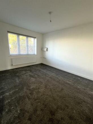 3-bedroom-house-to-rent-in-Deeping-Spalding-lounge