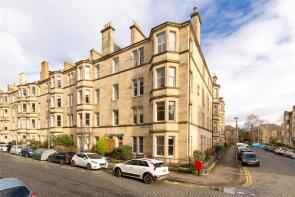 3f2, 24, Bruntsfield Gardens, Bruntsfield, Edinburgh EH10 4EA