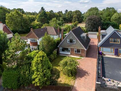 47 Codsall Road, Tettenhall, Wolverhampton, WV6 *QD