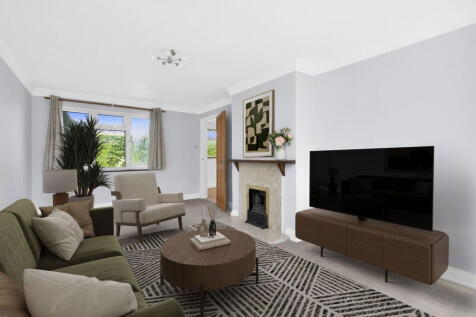 The Mead, Liphook, GU30 7AT