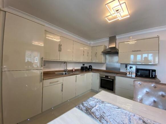 Kitchen Family Room