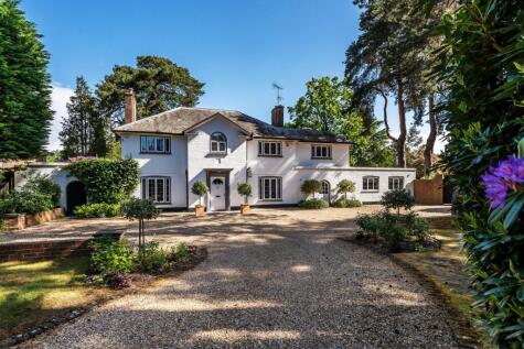 Forest Road, Pyrford, Surrey, GU22
