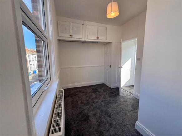 2 bed Terraced for sale Image 5