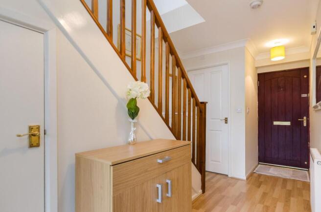 2 bed Terraced to rent Image 9