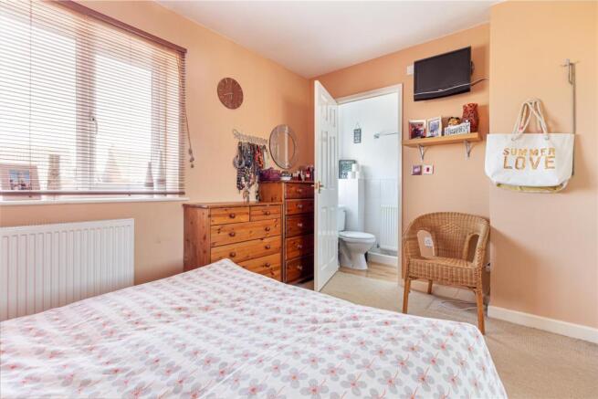Bedroom-1-4.jpg