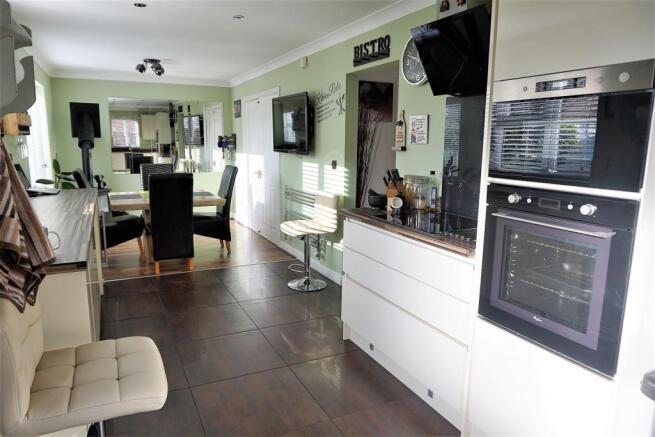 Kitchen / Diner