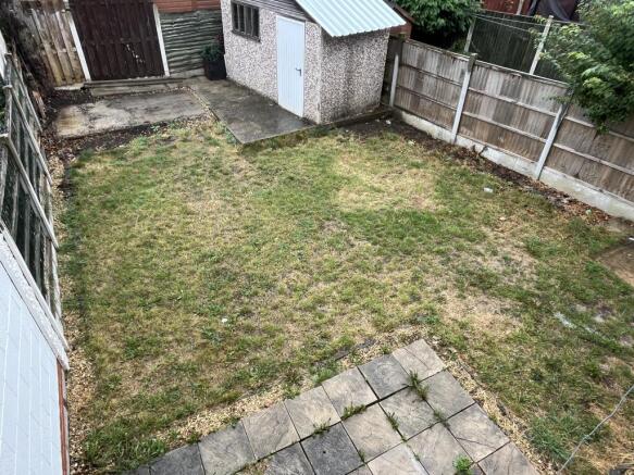 3 bed House to rent Image 11