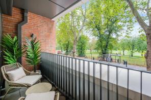Flat 3, 374a The Green Apartments, Chiswick High Road, Chiswick, London W4 5TA