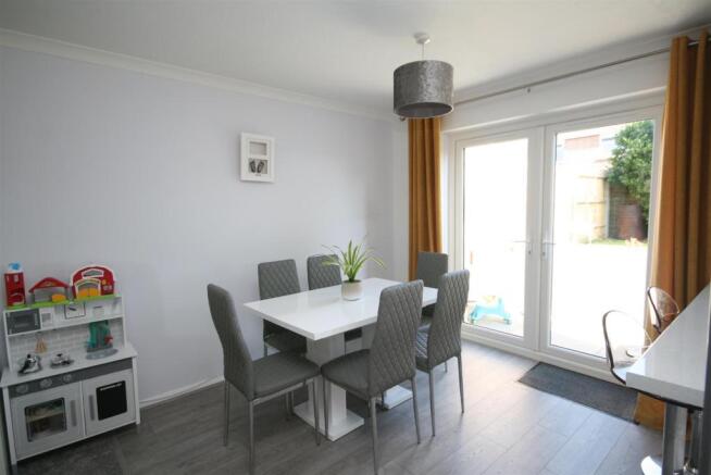 Dining Area.JPG