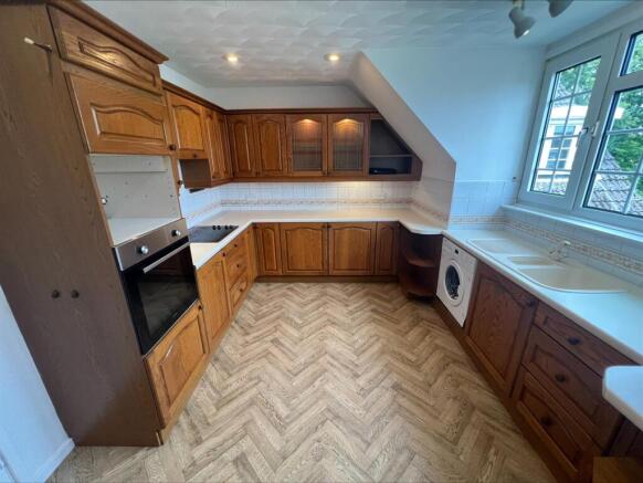 KITCHEN 1.jpeg