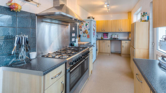 Kitchen/breakfast...