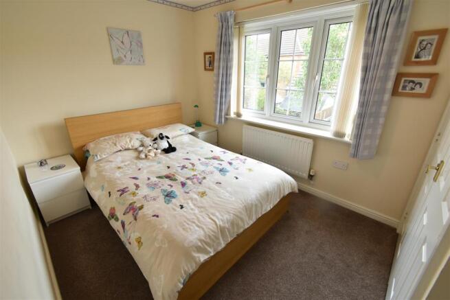 BEDROOM 2