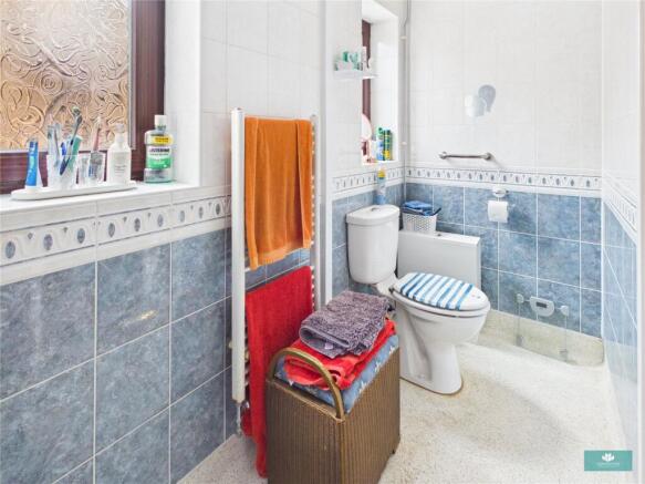 2 bed Bungalow for sale Image 11
