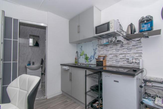 Kitchenette