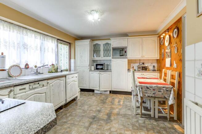Kitchen/Breakfast Room