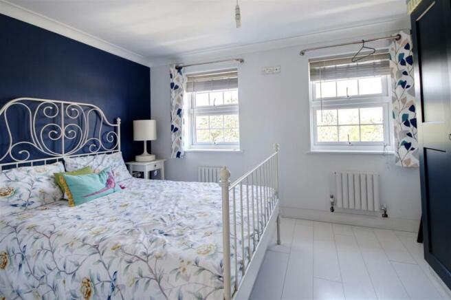 Bedroom 2: