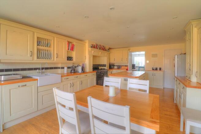 Kitchen 2