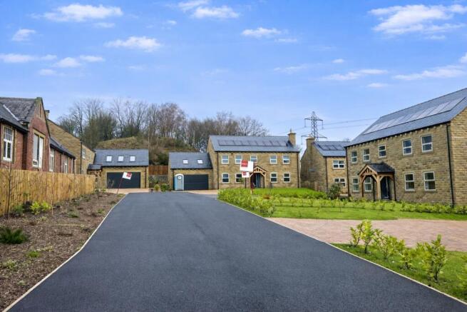 4 bed Detached for sale Image 12